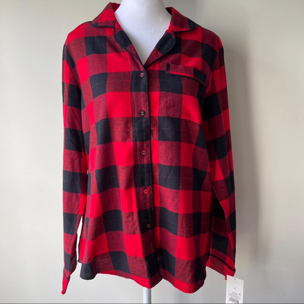 Stars Above Red Buffalo Plaid Pajama Top Small